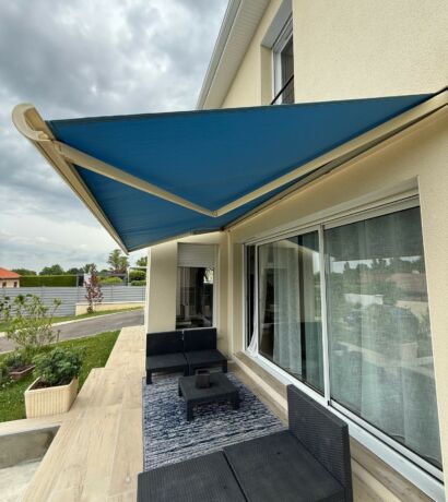 Pose store banne Saint Laurent de Mûre