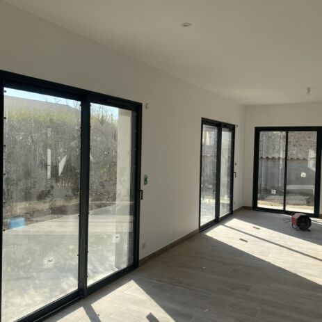 Fourniture de baies vitrées en aluminium à Lentilly