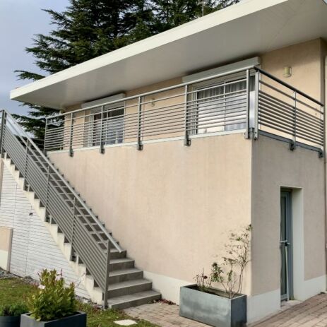 Pose de garde corps en aluminium à Caluire et Cuire